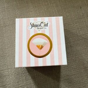 StansOut Beauty Sponge NO water Needed NEW IN BOX  AMAZING beauty blender 🩷